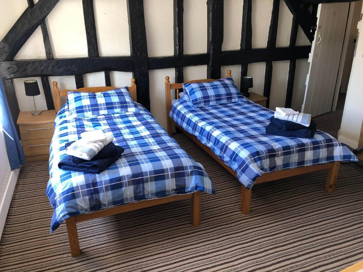The Crown Inn & B&B Newcastle  Exteriör bild
